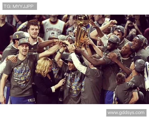 2002年NBA季后赛湖人与马刺的激烈对决与传奇时刻回顾