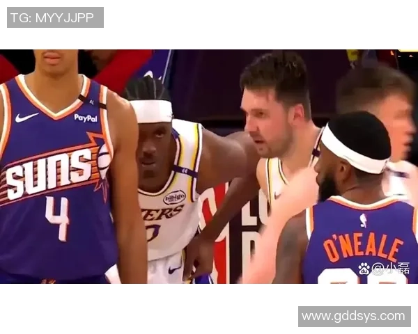 2014年湖人与勇士的经典对决回顾与精彩瞬间分析